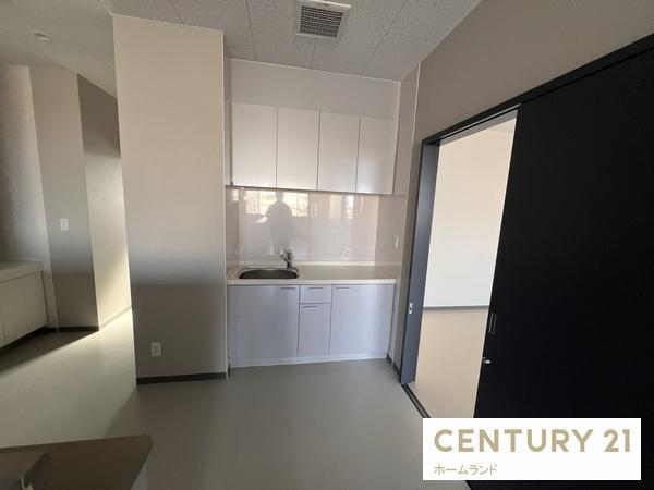 上益城郡嘉島町大字鯰の店舗・事務所のリビング画像