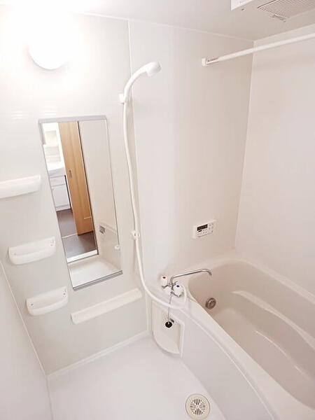 フィオーレ・ヴィラのバス画像