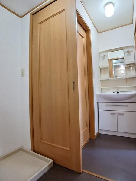 フィオーレ・ヴィラの洗面台・洗面所画像