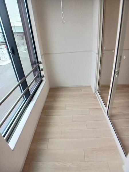 クレメント コートのバルコニー画像