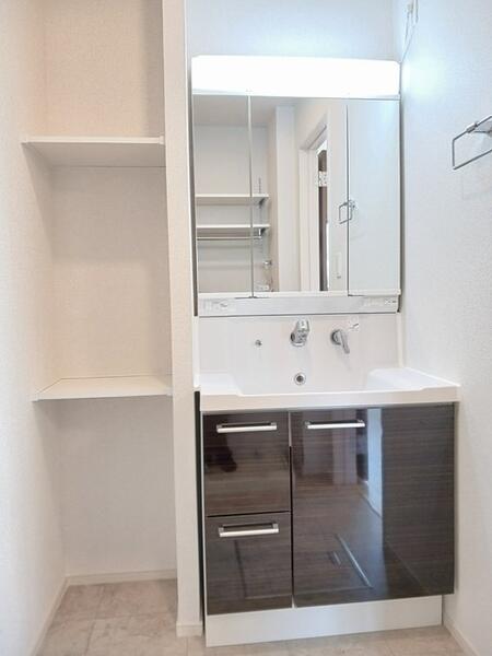 上益城郡益城町大字広崎のアパートの洗面台・洗面所画像