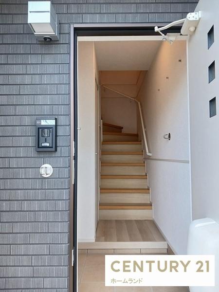 上益城郡益城町大字広崎のアパートの玄関画像