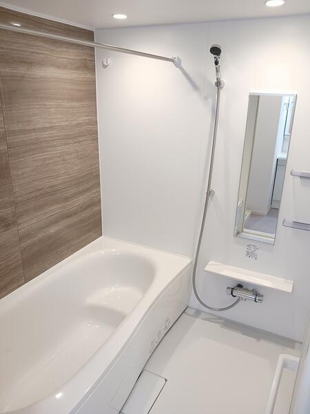 上益城郡益城町大字広崎のアパートのバス画像