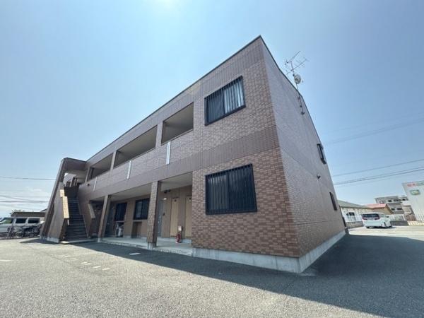 シャンピア桜木東の駐車場画像