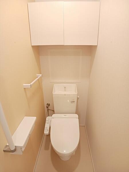 熊本市東区沼山津3丁目のアパートのトイレ画像
