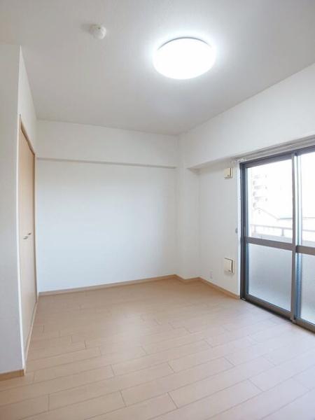 熊本市東区錦ケ丘のマンションのリビング画像