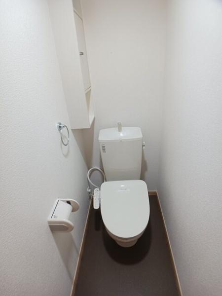 熊本市東区錦ケ丘のマンションのトイレ画像