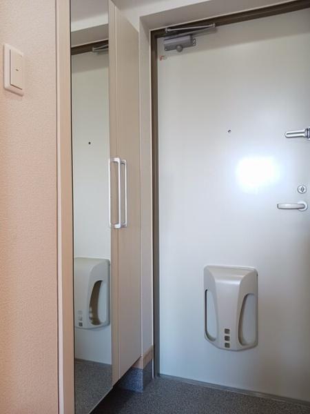 熊本市東区錦ケ丘のマンションの玄関画像