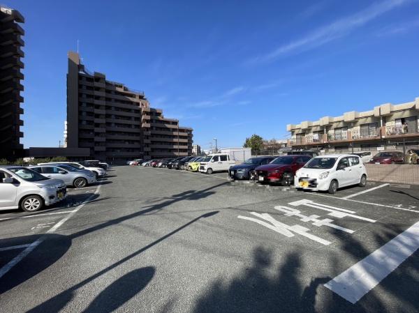 パークマンション水前寺公園の駐車場画像