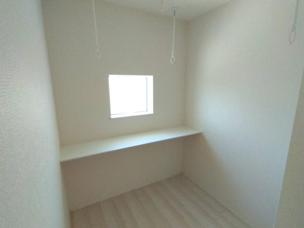 熊本市東区東野２丁目　1号棟の洋室画像