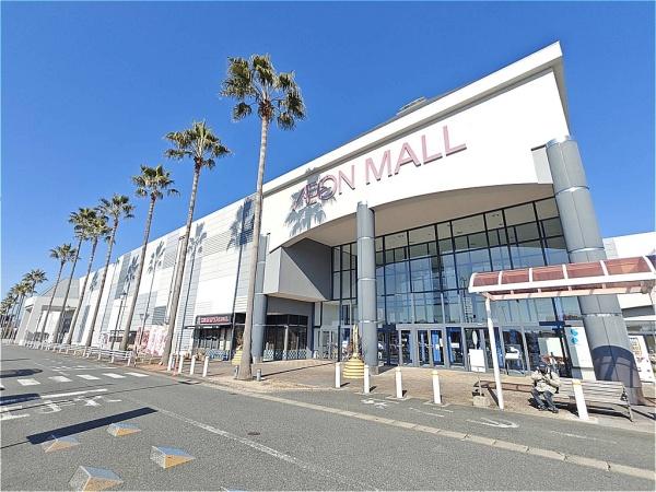 宇城市小川町南新田の土地のショッピング施設画像