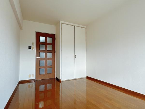 パレドール健軍Ⅲ 304の洋室画像