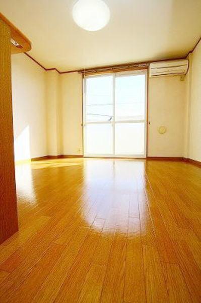 グレース・ガーデン・トミーの洋室画像