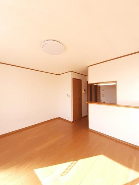 グレース・ガーデン・トミーのリビング画像