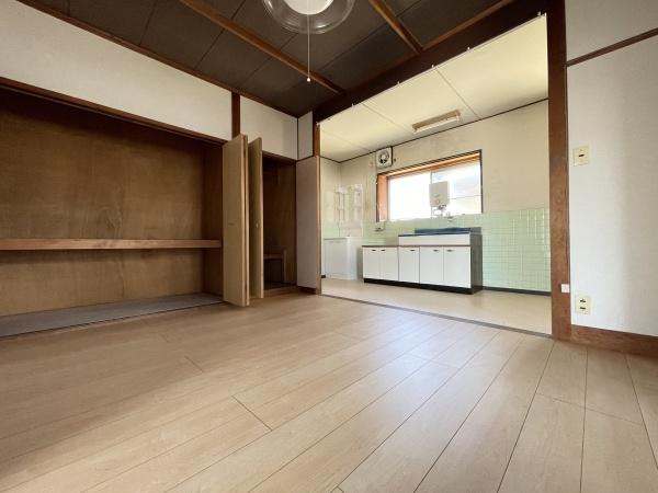 ハイツ中根　5号の洋室画像