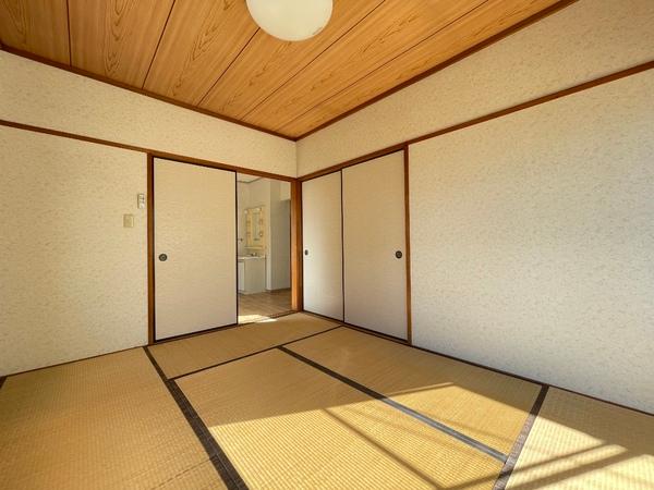 レジデンスハイツ　A201の和室画像