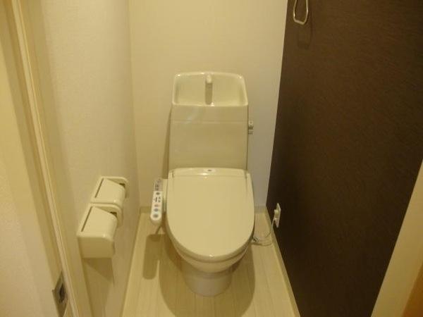 熊本市中央区出水8丁目のアパートのトイレ画像