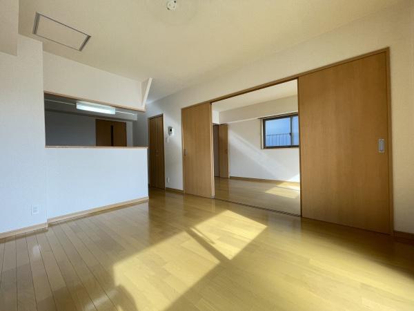 プロムナードⅠのリビング画像