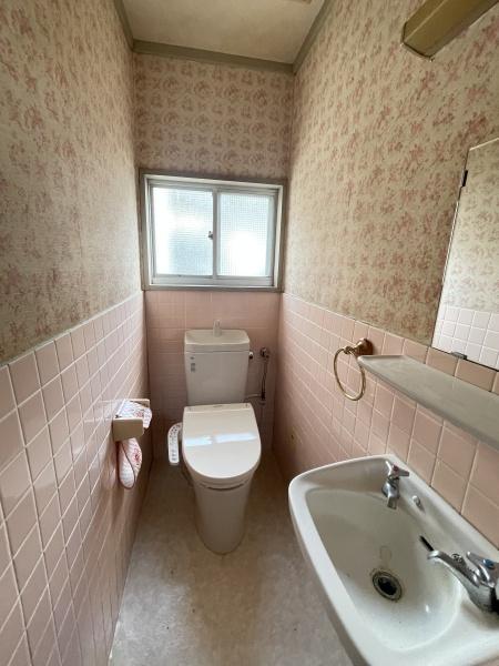 長崎市家野町の中古一戸建のトイレ画像