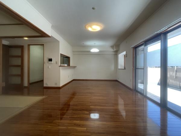 ビバシティ文教壱番館のリビング画像