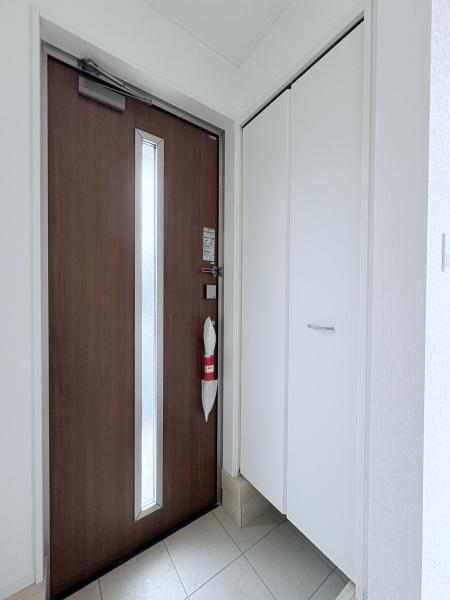 西彼杵郡長与町吉無田郷の新築一戸建の玄関画像