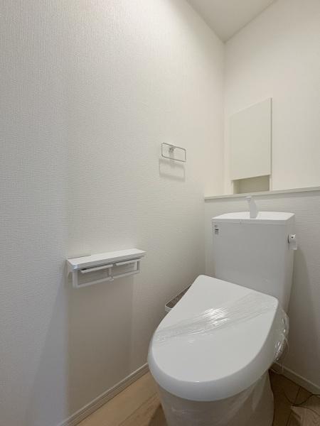 西彼杵郡長与町岡郷の新築一戸建のトイレ画像
