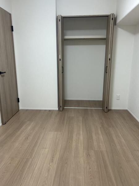 サーパス滑石の洋室画像