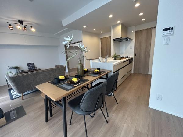 サーパス滑石のリビング画像