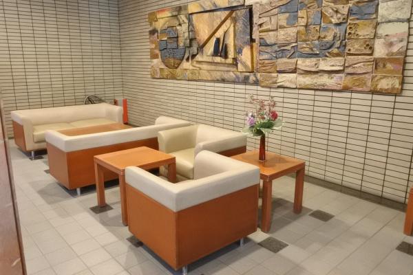 サーパス滑石のエントランス画像