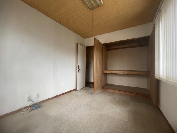 京泊1丁目戸建ての洋室画像