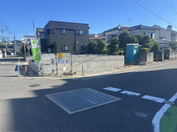 時津町元村郷第2戸建て　１号棟の前面道路含む現地写真画像