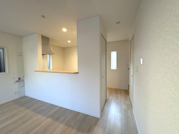 時津町元村郷第2戸建て　２号棟のリビング画像