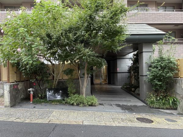 アーバンパレス寄合坂のエントランス画像