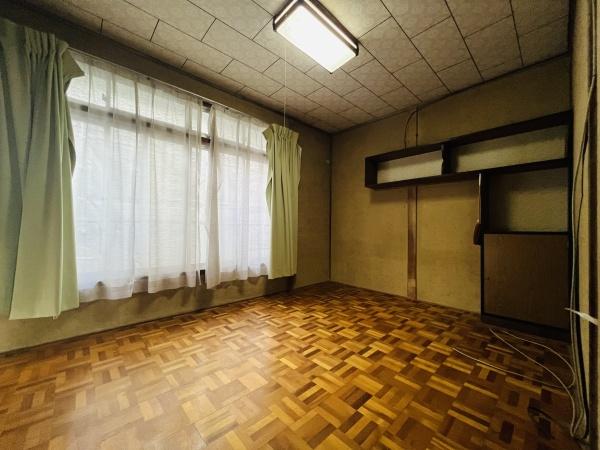 城栄町戸建てのリビング画像