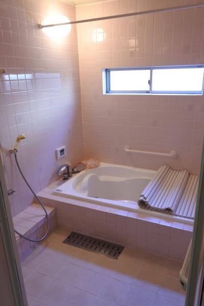 小江原一丁目戸建てのバス画像