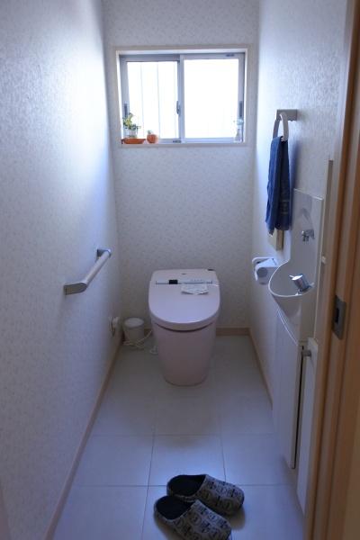小江原一丁目戸建てのトイレ画像