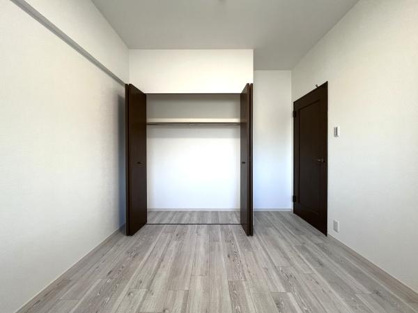 フォーレツインキャッスルの洋室画像