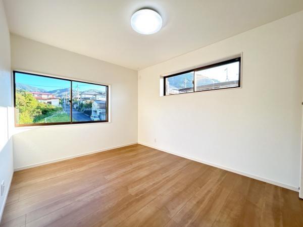 西彼杵郡長与町三根郷の中古一戸建の洋室画像