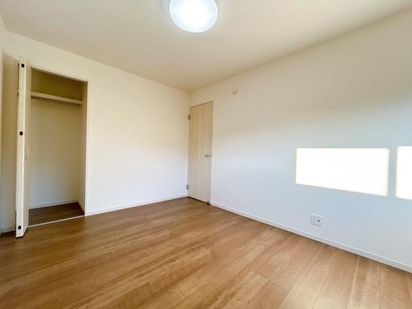 西彼杵郡長与町三根郷の中古一戸建の洋室画像