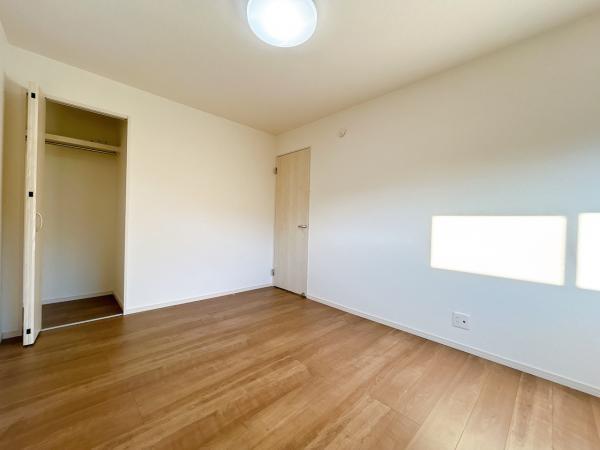 西彼杵郡長与町三根郷の中古一戸建の洋室画像