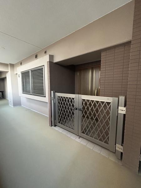 ビバシティ文教壱番館の玄関画像