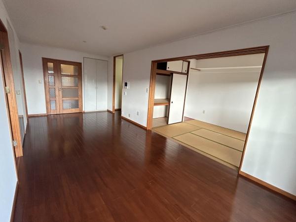 ビバシティ文教壱番館のリビング画像