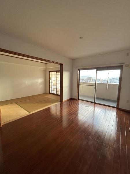 ビバシティ文教壱番館のリビング画像