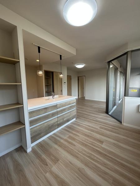 サーパス文教通りの同仕様写真(リビング)画像