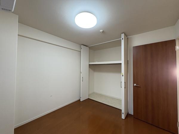 サーパス福田の洋室画像