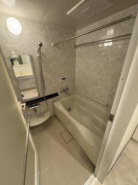 ビバシティ浜の町アトリウムのバス画像