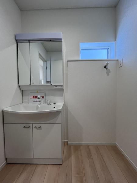 長与町嬉里郷第3　1号棟の洗面台・洗面所画像