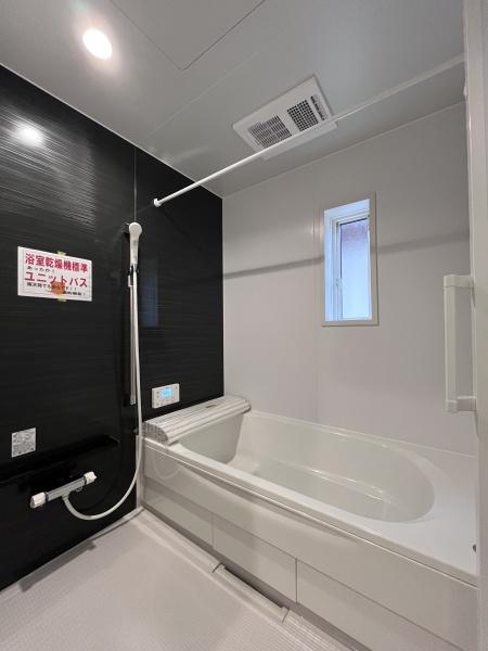 長与町嬉里郷第3　3号棟のバス画像