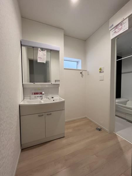 長与町嬉里郷第3　3号棟の洗面台・洗面所画像