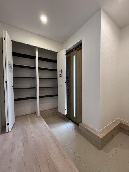 長与町嬉里郷第3　3号棟の玄関画像